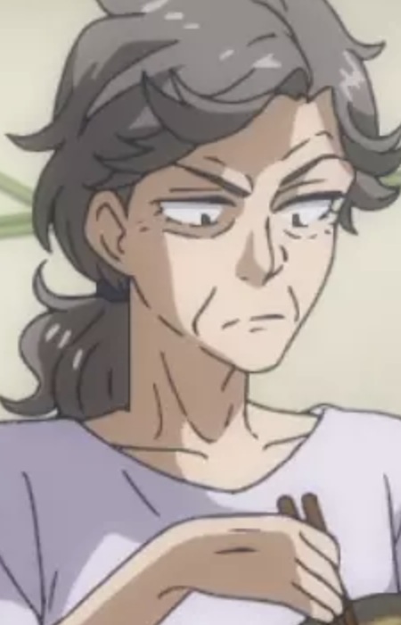 Saeki, Grandmother